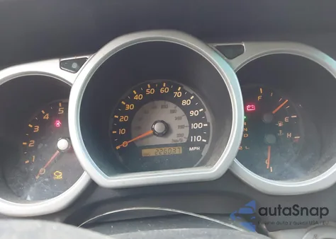 2005 Toyota 4Runner Sr5 V6 z USA, uszkodzony, nr VIN JTEBU14R850065256